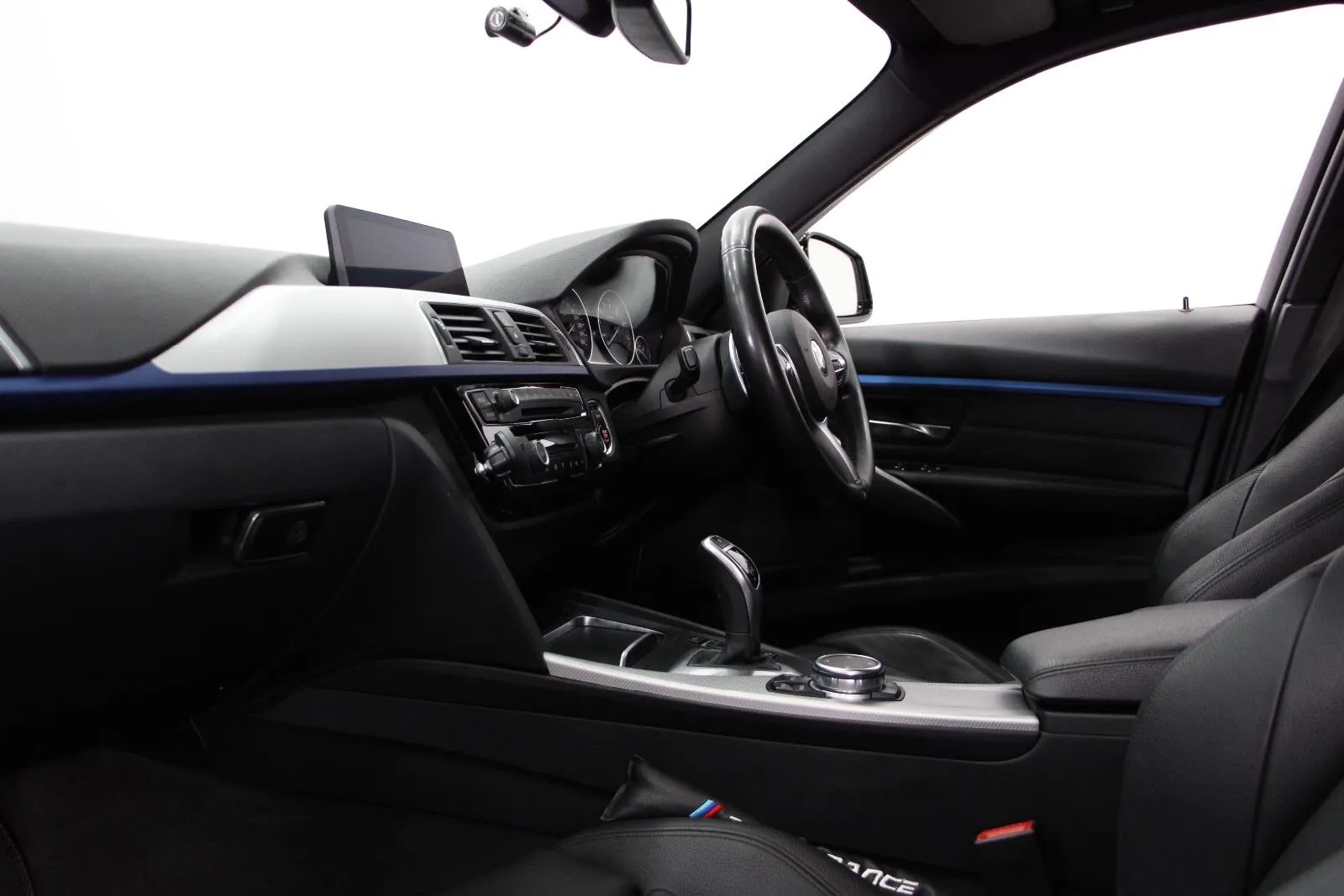 BMW-3 Series-330i M Sport