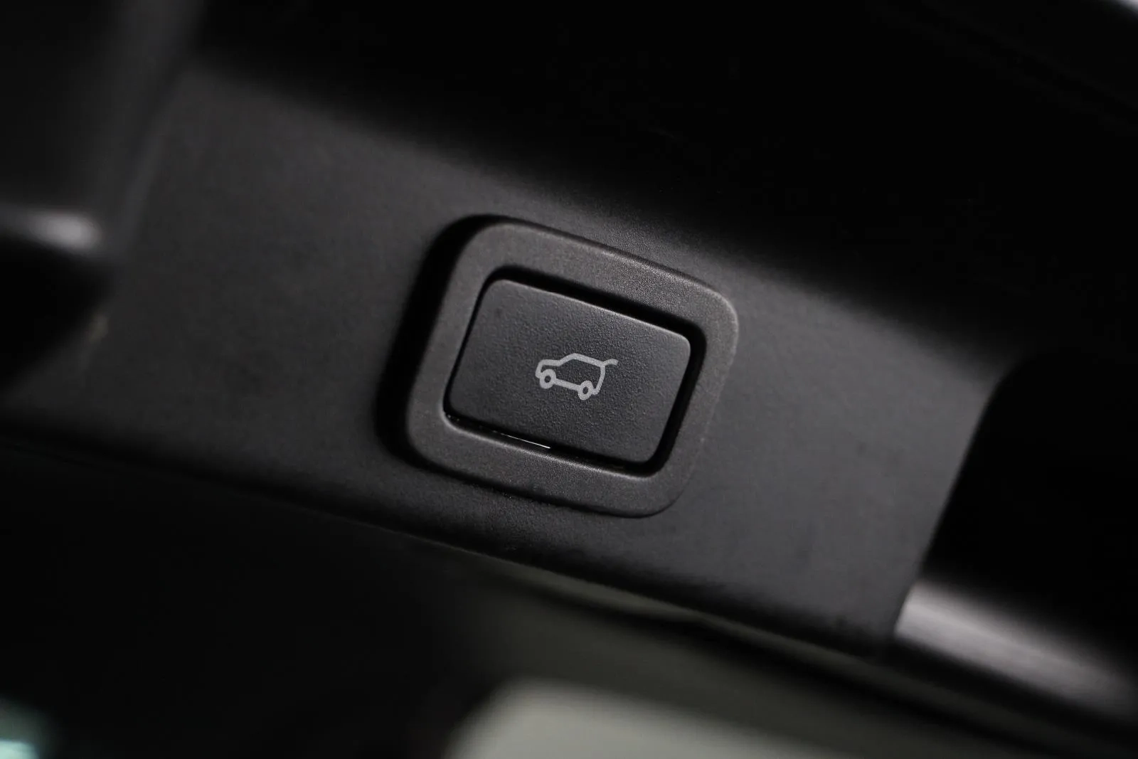 Jaguar-F-PACE-30d Portfolio