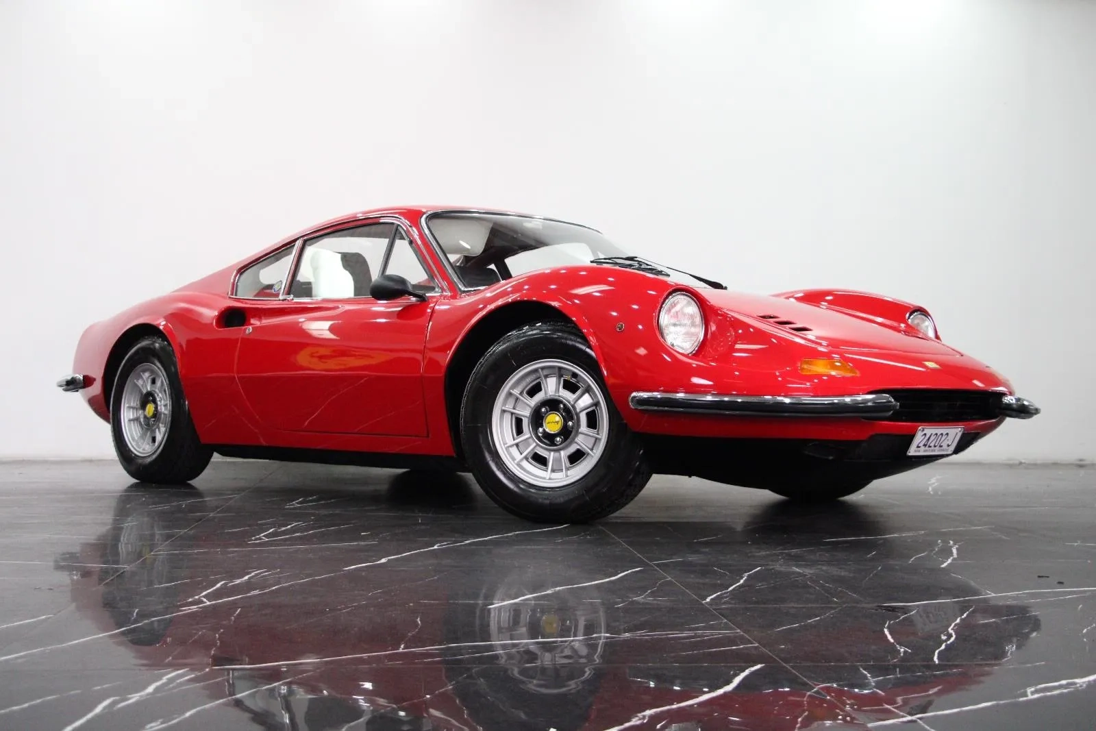 Ferrari Dino 246 GT Coupe 1971 10621 Meridian Motor co