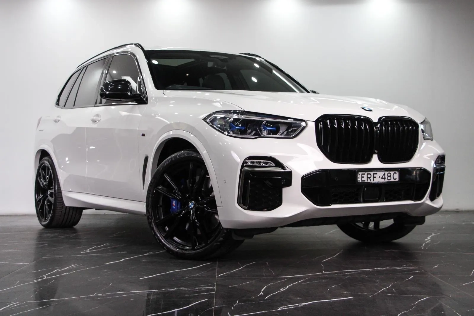 BMW-X5-M50i