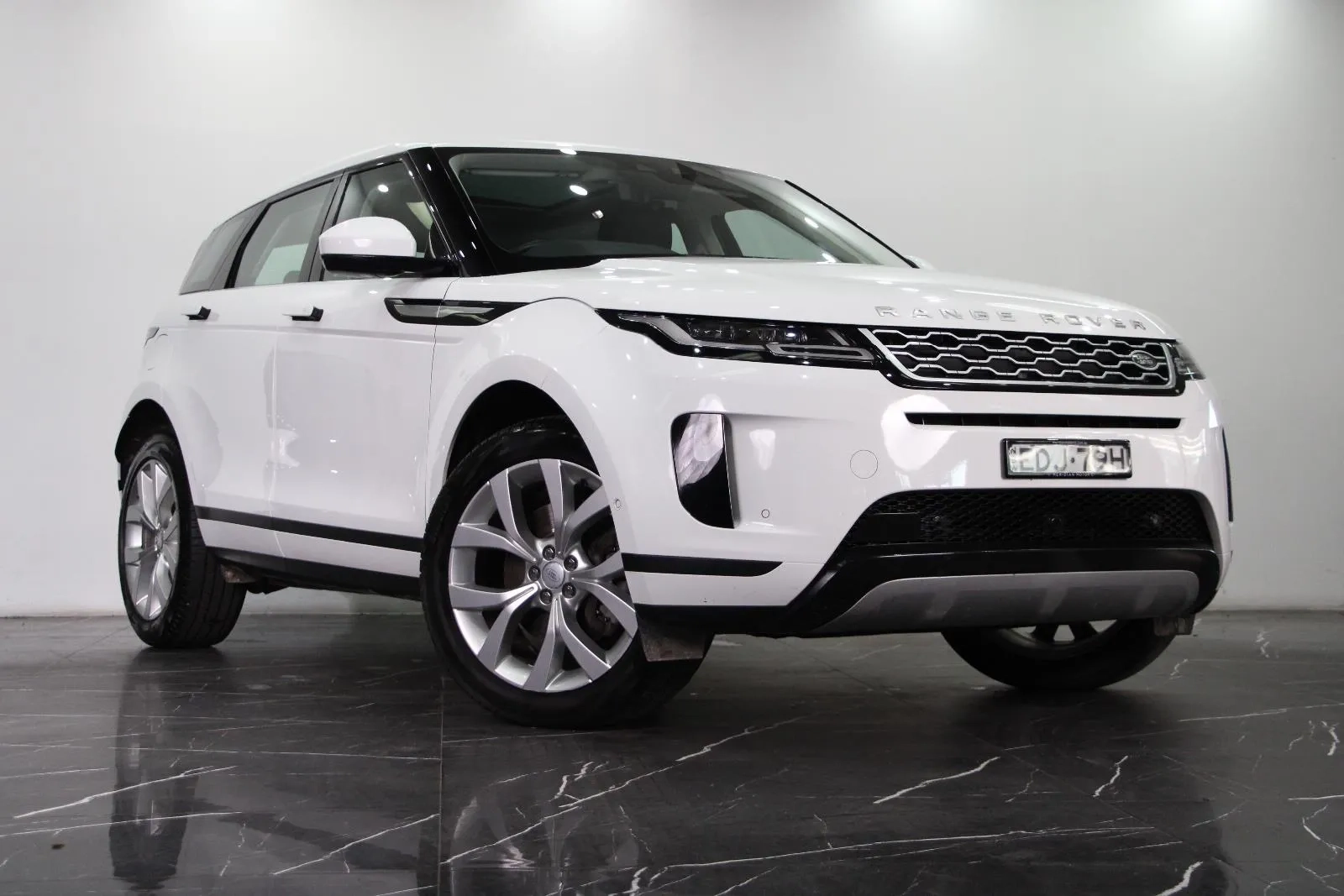 Land Rover-Range Rover Evoque-D180 SE