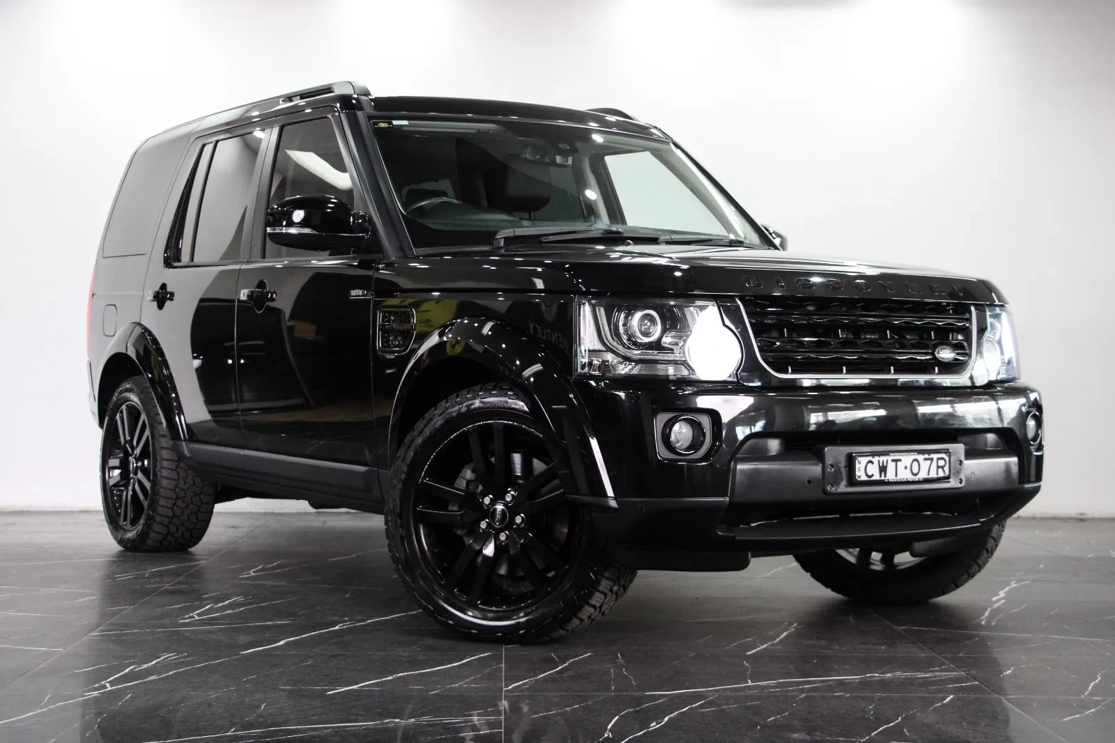 Land Rover-Discovery-SDV6 HSE