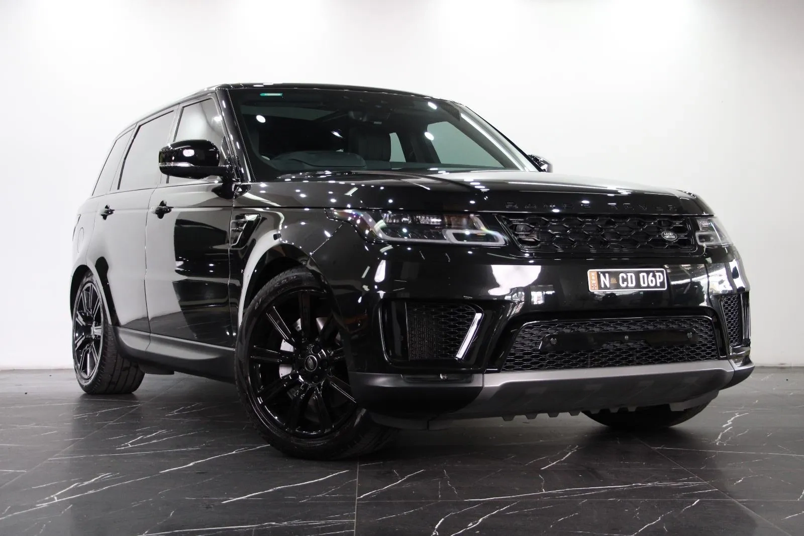 Land Rover-Range Rover Sport-DI6 183kW SE