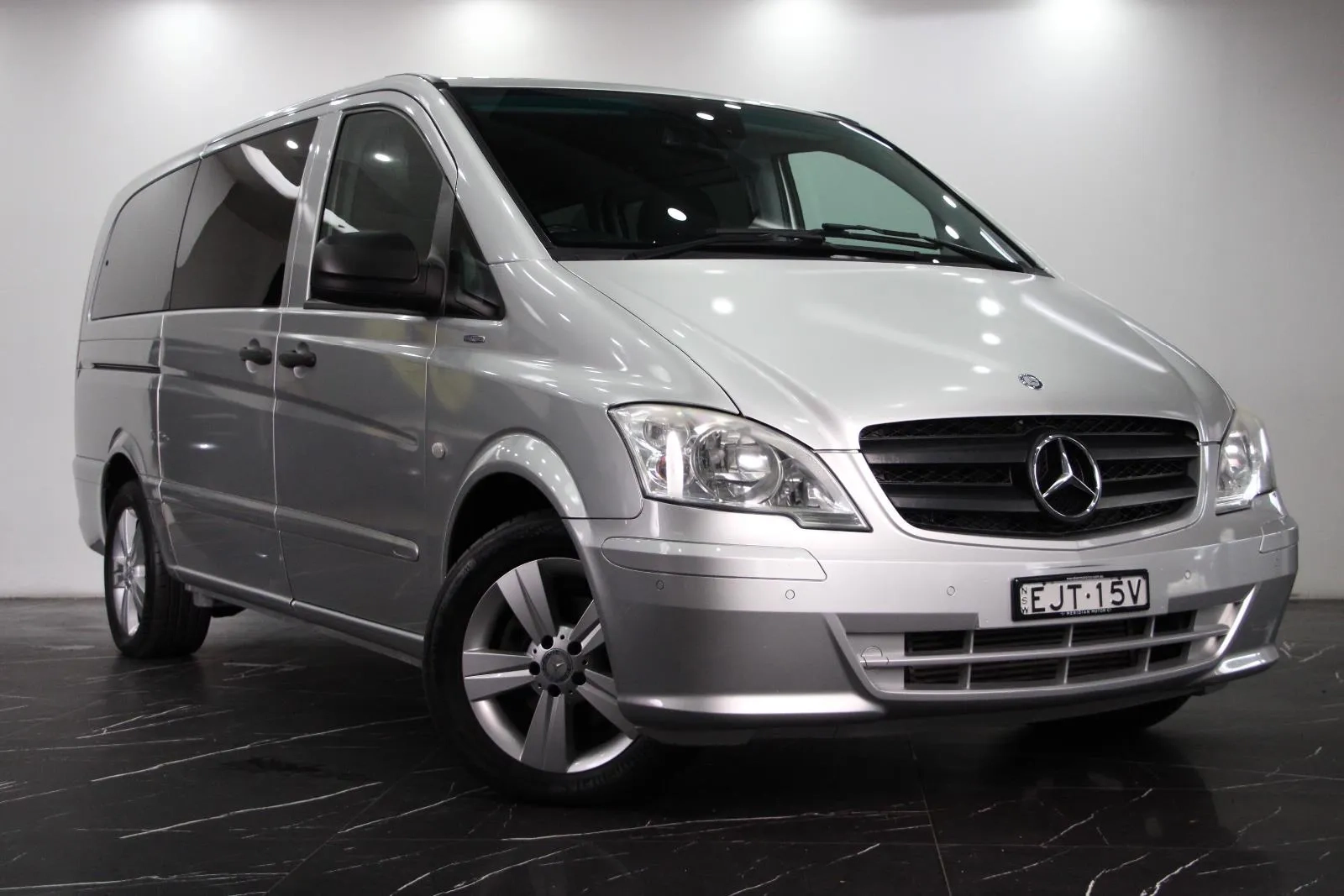 Mercedes-Benz-Valente-BlueEFFICIENCY