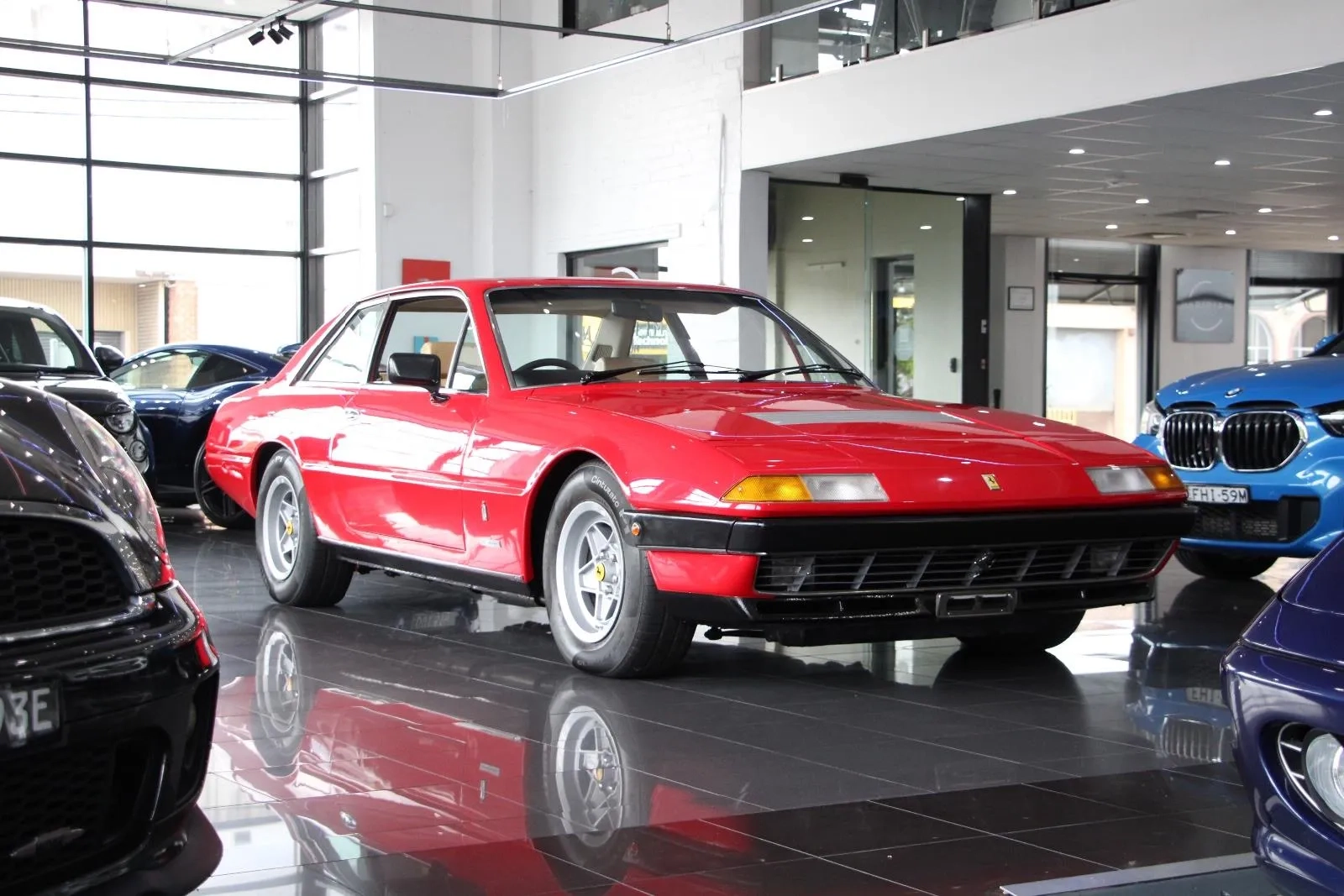 Ferrari-400GT-